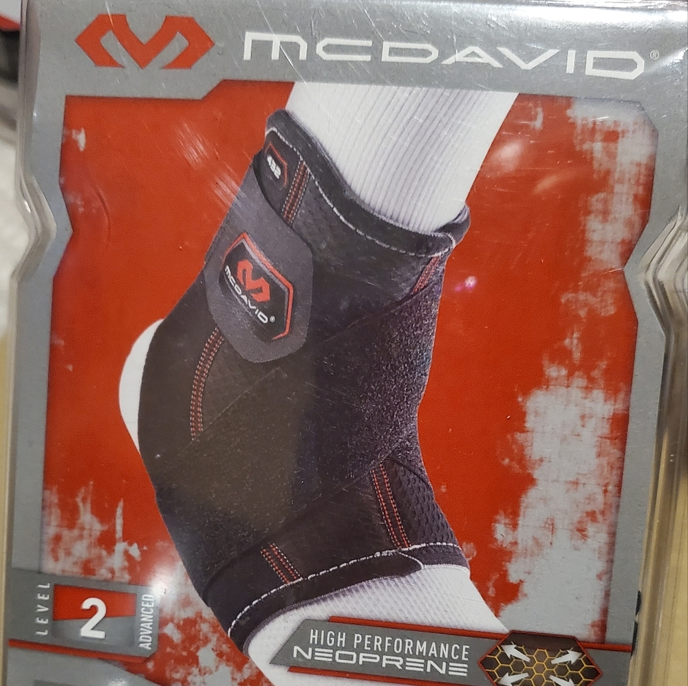 NWT McDavid ankle support